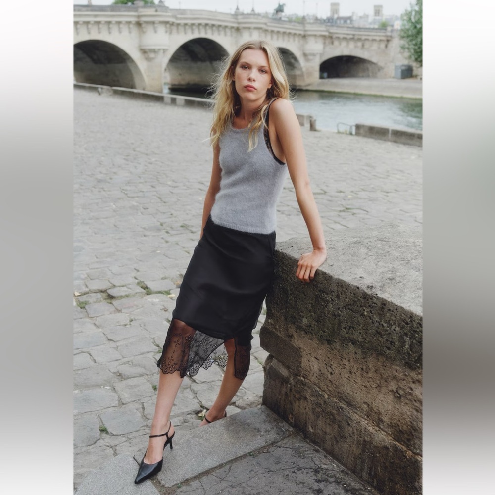 H&M ORGANZA SKIRT WITH EYELET EMBROIDERY